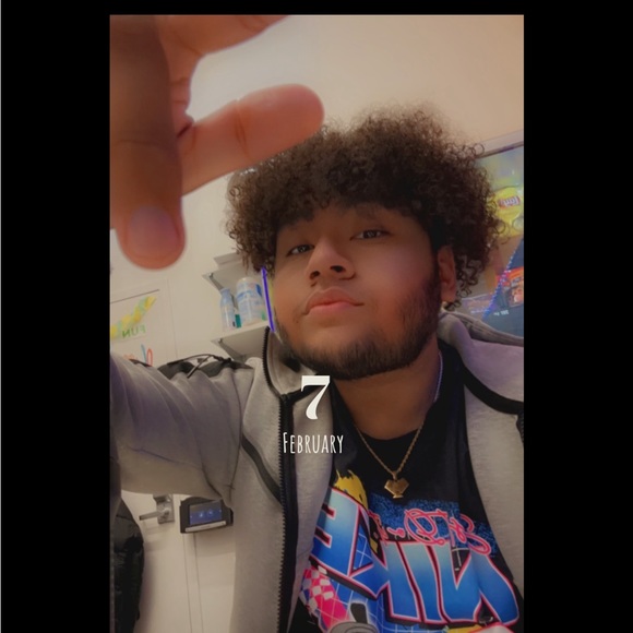 Meet your Posher, Damien - Picture 1 of 1